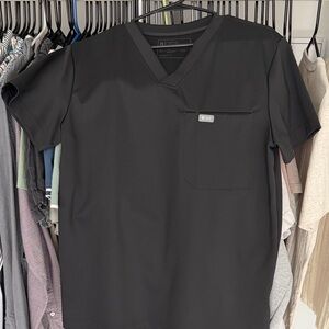 FIGS Black Short Sleeve Men's Tee